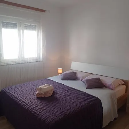 Daire For Holidays In Croatia